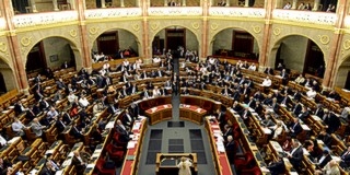 A Parlament ötödik alkalommal módosította az alaptörvényt