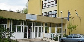 Nincs életveszélyben a babitsos fiú, közleményt adtak ki