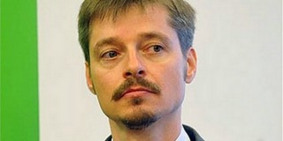 Kerék-Bárczy megsértette Áder János államfő jó hírnevét