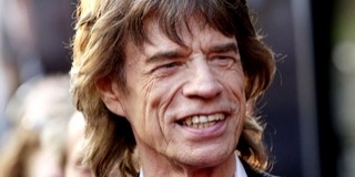 Sovány vízilóra hasonlított Mick Jagger vízi nimfája