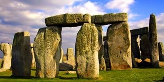 Tízezrek ünnepelték Stonehenge ősi köveinél a nyári napfordulót Tízezrek ünnepelték Stonehenge ősi köveinél a nyári napfordulót