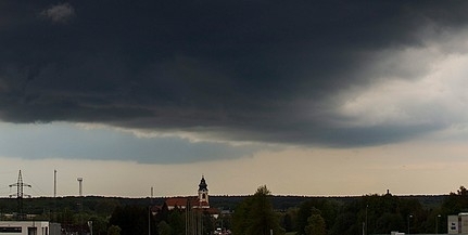 Nyugaton vihar, keleten a hőség tombolt Ausztriában