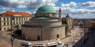 Megnyílik a püspöki palota kertje és a 