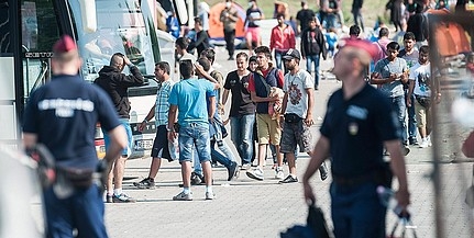 Megint több mint kétezer határsértőt tartóztattak fel Megint több mint kétezer határsértőt tartóztattak fel