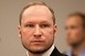 Embertelen bánásmódra hivatkozva perel Breivik Embertelen bánásmódra hivatkozva perel Breivik