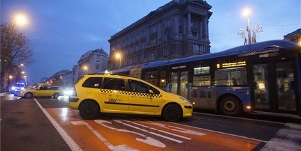 Ma is demonstrálnak az Uber ellen a taxisok Budapesten