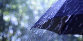 A pünkösdi hosszú hétvégén is marad az esős idő