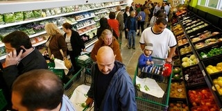 Jelentősen nőtt a hazai élelmiszerboltok forgalma