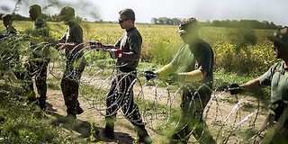 A migráció miatt is egyre többeknek fontos a honvédelem