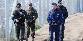 Magyar rendőrök is védik Szerbia déli határát