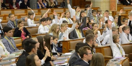 A fiataloké volt a szó az Országgyűlésen