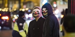 Horrorbohócok zaklatják az embereket Németországban Horrorbohócok zaklatják az embereket Németországban