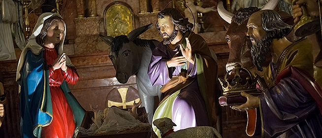 Szenteste napjától idén is megcsodálhatjuk Pécsett az életnagyságú betlehemet