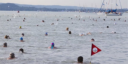 Több mint nyolcezren úszták át a Balatont