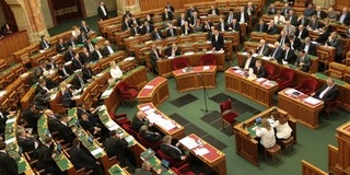 Több mint húsz kérdésre kell válaszolnia a kormánynak