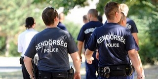 Kocsmába menekült egy kamionsofőr az ellenőrök elől